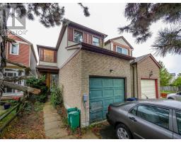 12 WARWICK CASTLE CRT, toronto, Ontario