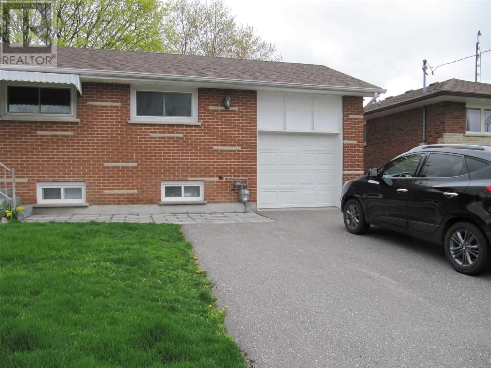 236 Trent St, Oshawa, Ontario  L1J 4N1 - Photo 2 - E4604388