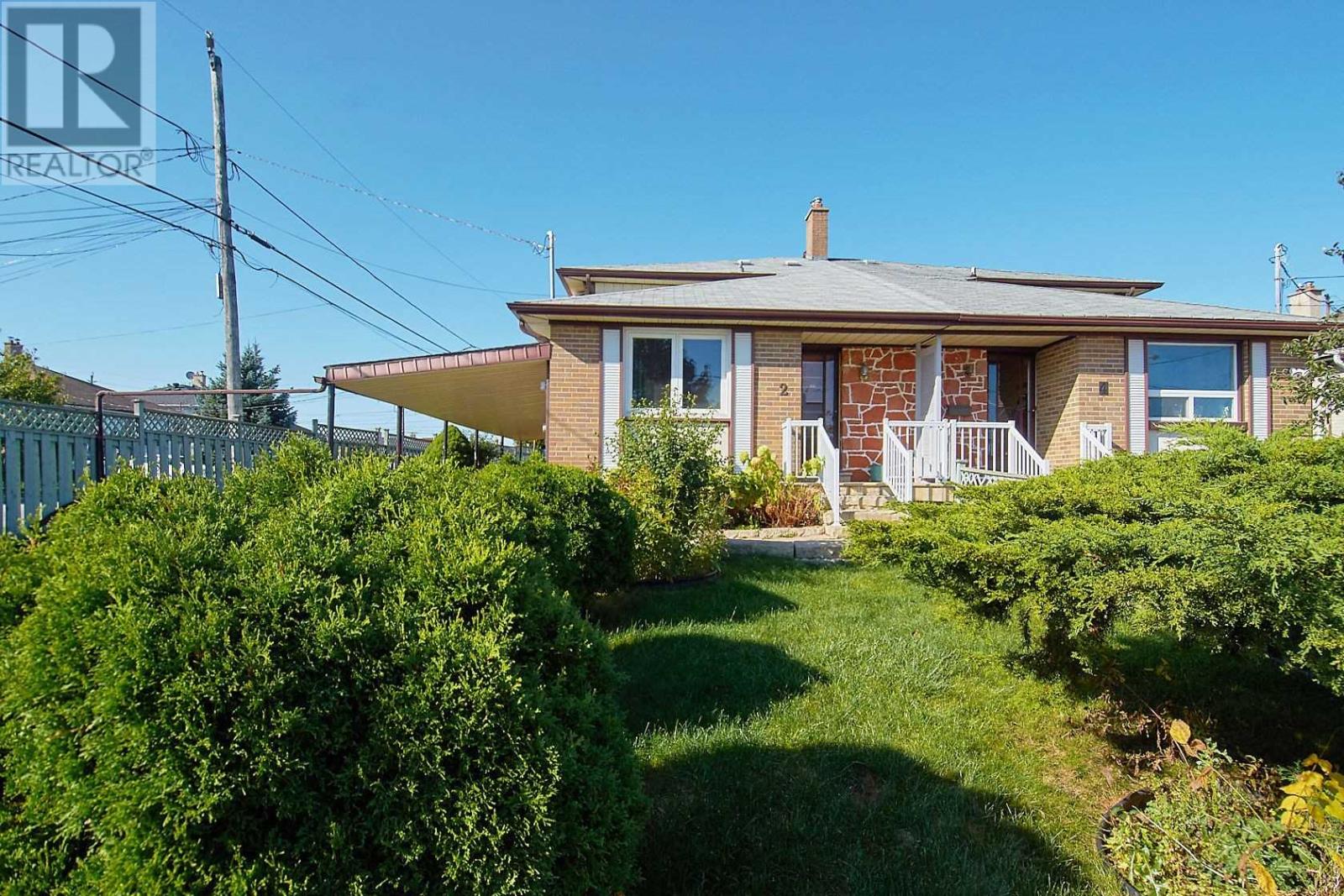 2 Bengal Crt, Toronto, Ontario  M3L 1X9 - Photo 5 - W4604527