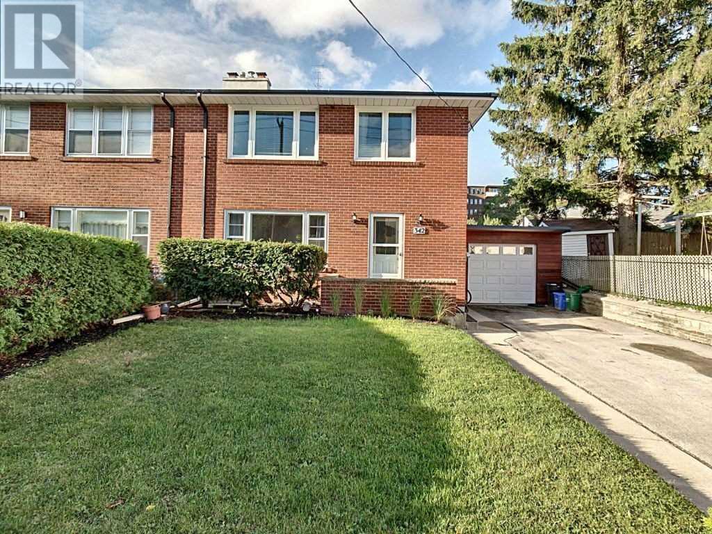 342 Bartos Dr, Oakville, Ontario  L6K 3E6 - Photo 3 - W4604568