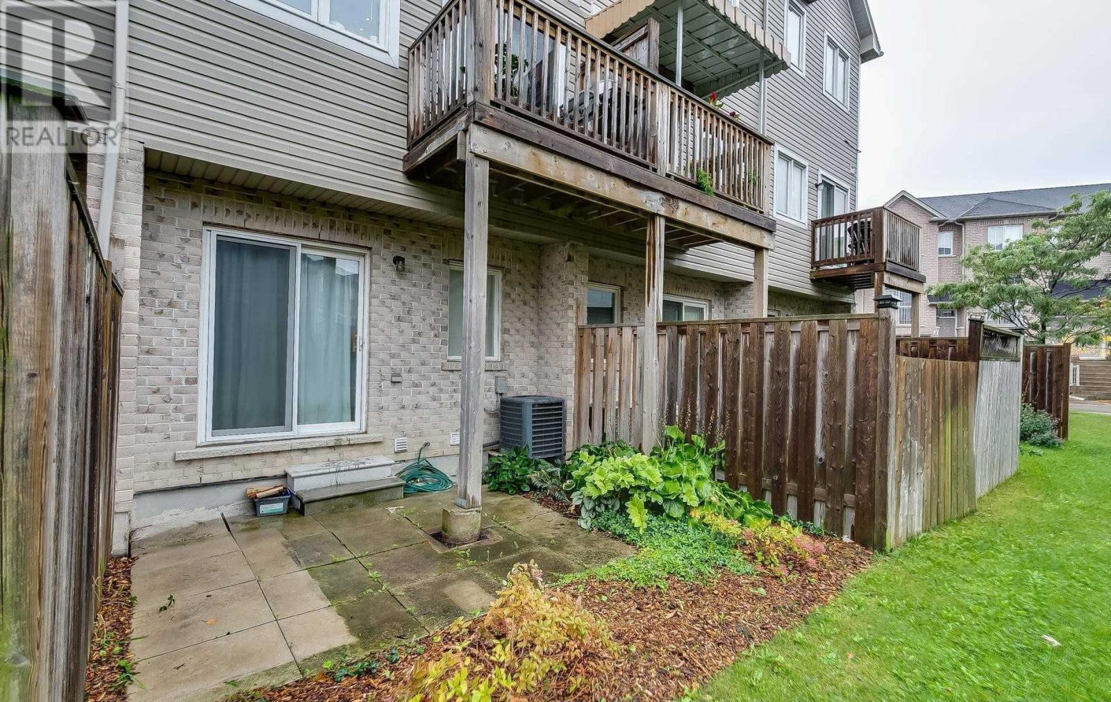 55 Piggott Mews, Toronto, Ontario  M9N 0A4 - Photo 18 - W4604645