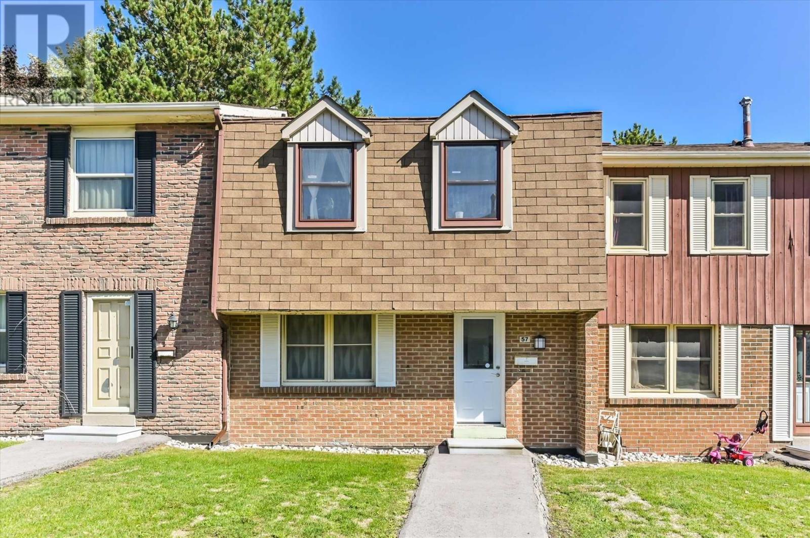 #57 -2061 Bridletowne Circ, Toronto, Ontario  M1W 2J7 - Photo 1 - E4604856