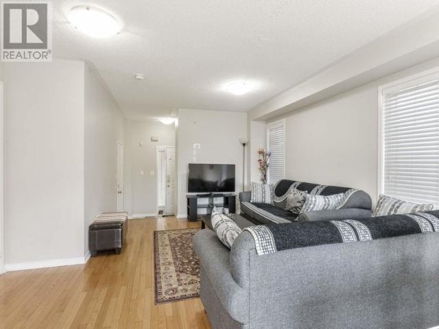 3 Ashmere Rd, Brampton, Ontario  L7A 1R3 - Photo 2 - W4604887