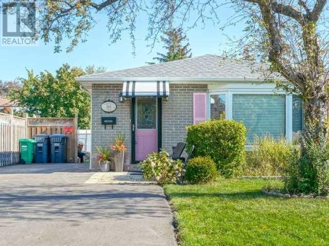 165 Earnscliffe Circ, Brampton, Ontario  L6T 2B6 - Photo 2 - W4605277