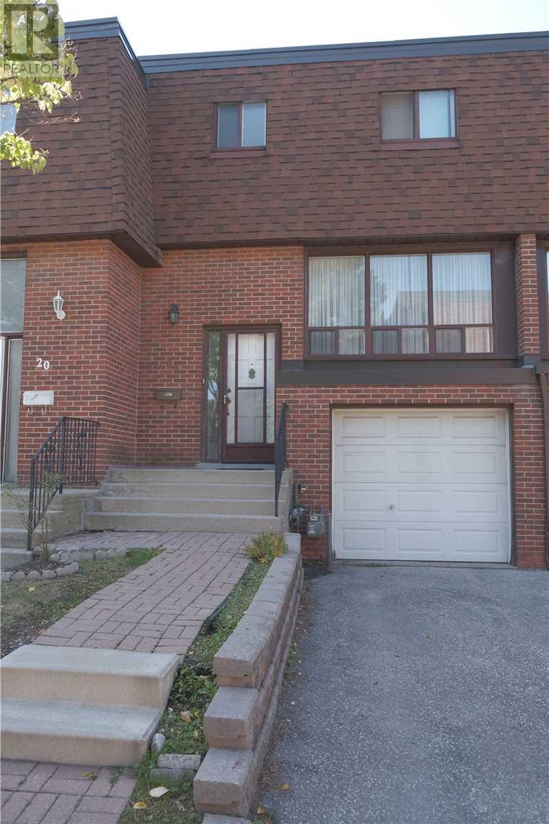 22 STATELY WAY, markham, Ontario