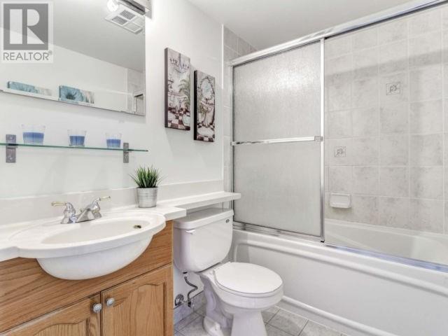 #1112 -11 Michael Power Pl, Toronto, Ontario  M9A 5G3 - Photo 13 - W4605680