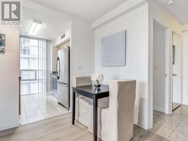 #1112 -11 Michael Power Pl, Toronto, Ontario  M9A 5G3 - Photo 8 - W4605680