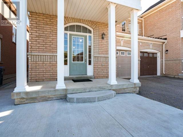 17 Crystalcrest Terr, Brampton, Ontario  L6R 0G1 - Photo 3 - W4606020