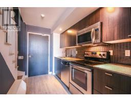 #220 -775 KING ST W, toronto, Ontario