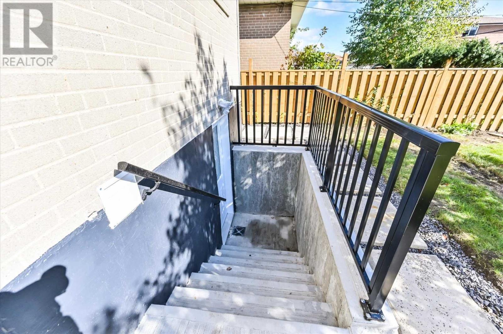 9 Adler St, Toronto, Ontario  M1J 2M7 - Photo 20 - E4606351