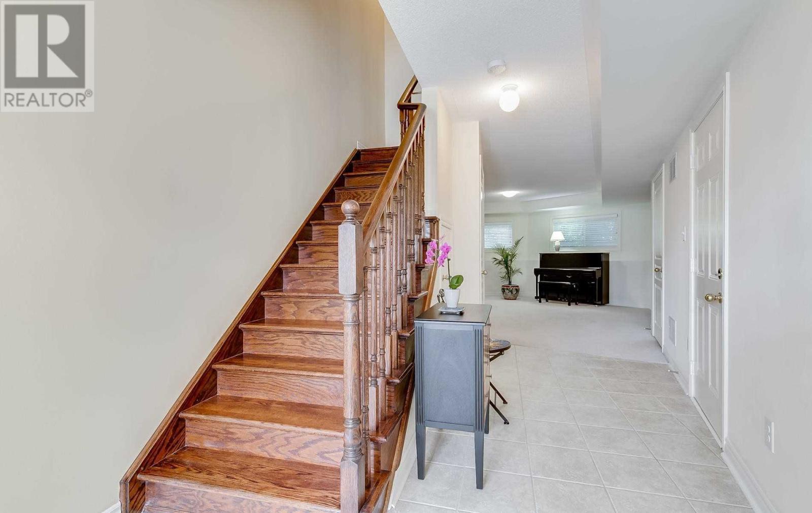 30 Curran Hall Cres, Toronto, Ontario  M1G 0A2 - Photo 3 - E4606487