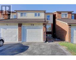 28 LADY CHURCHILL CRT, toronto, Ontario