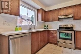 27 Florette Pl, Brampton, Ontario  L7A 3G6 - Photo 6 - W4607269