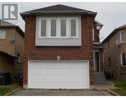 18 CANARVAN CRT, brampton, Ontario