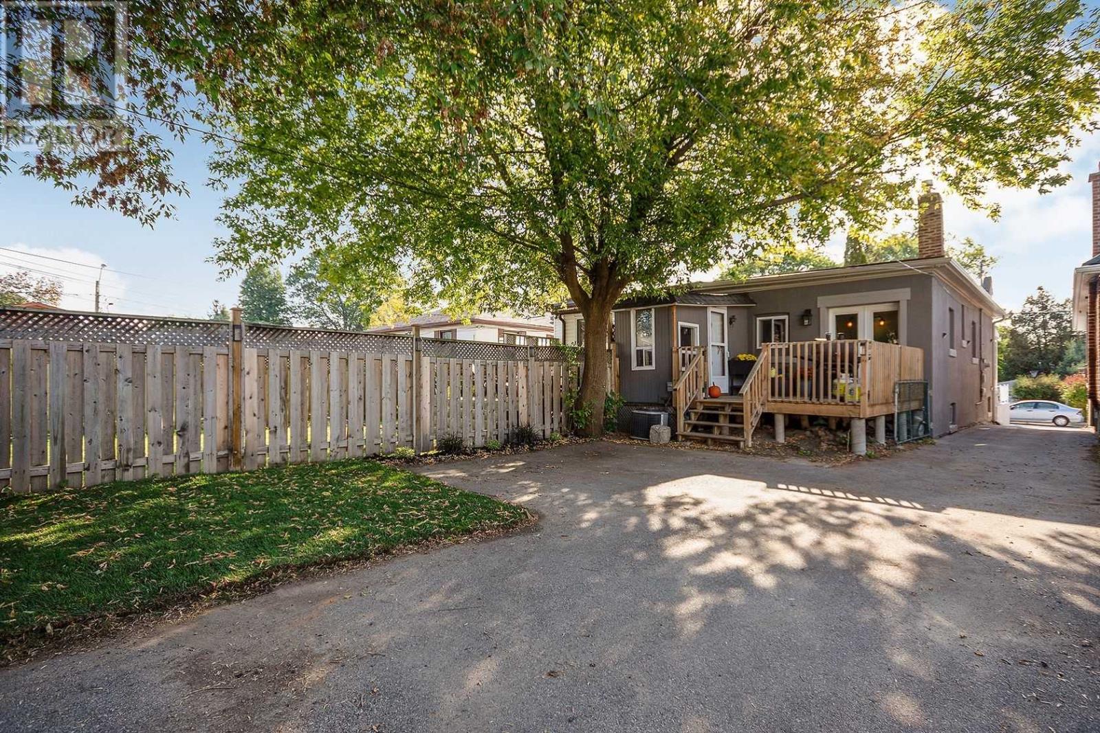 8 Villa Rd, Toronto, Ontario  M8W 1M5 - Photo 16 - W4608710