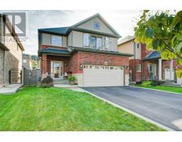 10 MULBERRY LANE, grimsby, Ontario