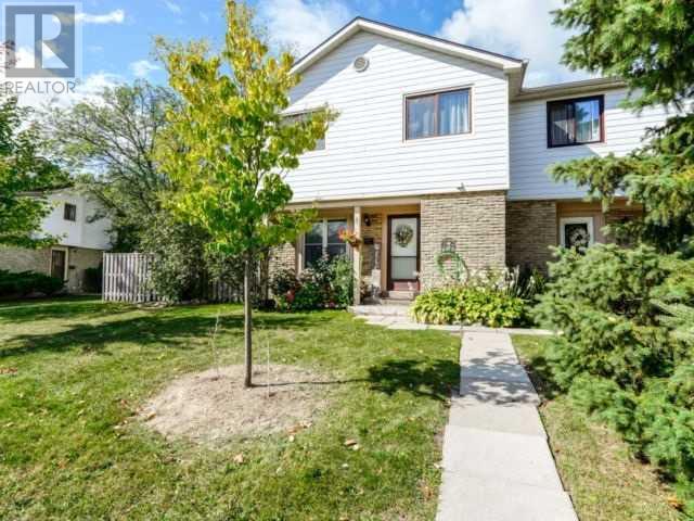 #40 -6540 Falconer Dr, Mississauga, Ontario  L5N 1M1 - Photo 2 - W4609317