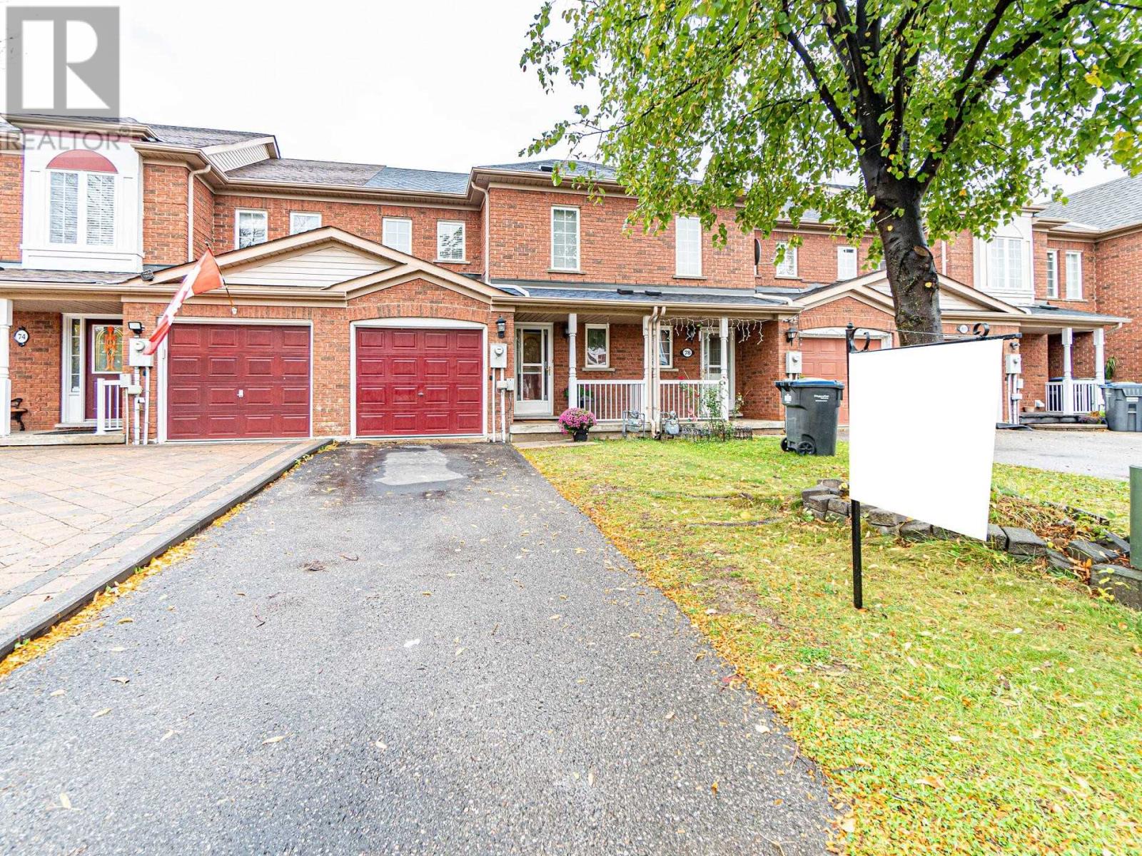 76 Monaco Crt, Brampton, Ontario  L7A 1X5 - Photo 2 - W4609320