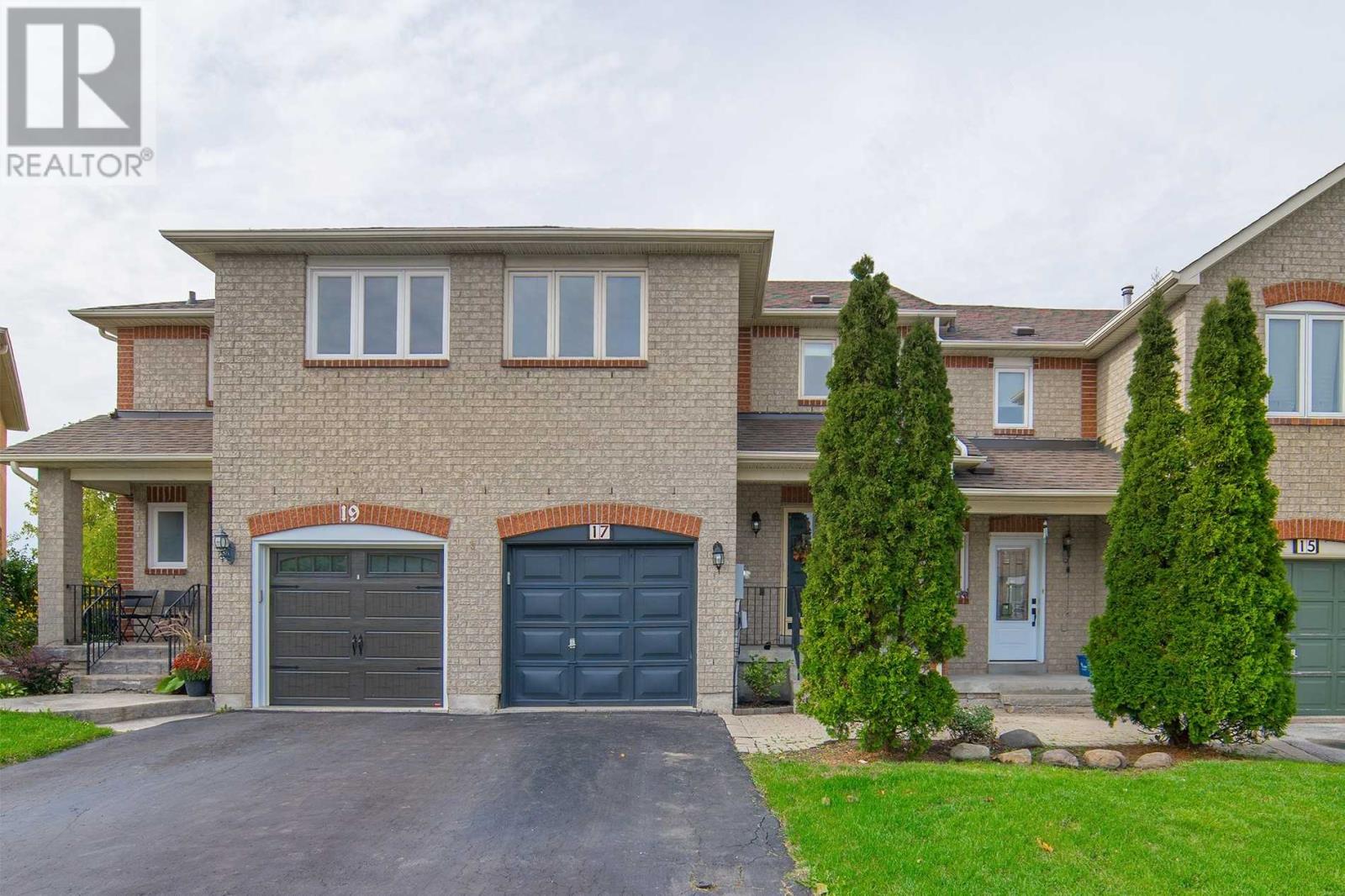 17 Thurso Clse, Vaughan, Ontario  L6A 2B8 - Photo 1 - N4609607