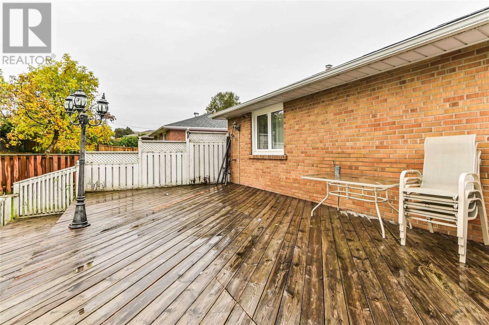 11 Shendale Dr, Toronto, Ontario  M9W 2B1 - Photo 14 - W4609623