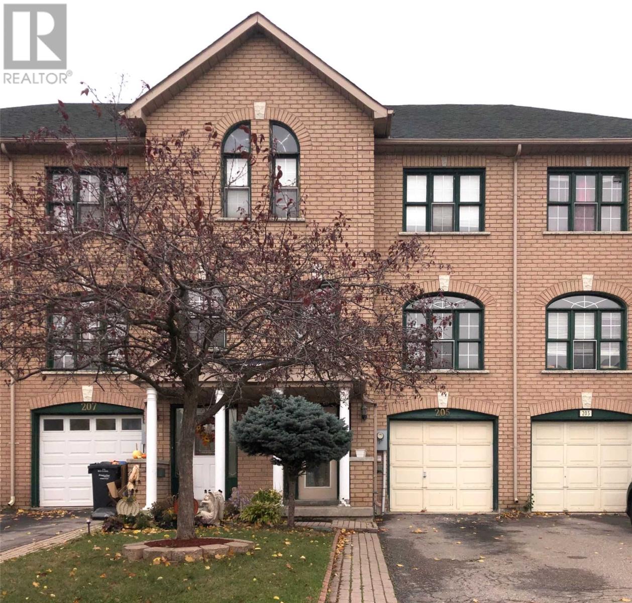 205 Provincial Pl, Brampton, Ontario  L6S 6C1 - Photo 1 - W4609811