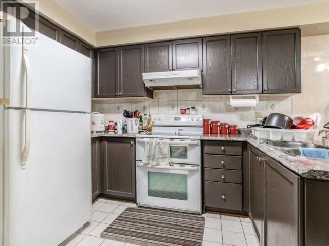 4688 Penhallow Rd, Mississauga, Ontario  L5V 1G2 - Photo 6 - W4610103