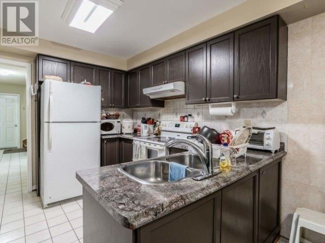 4688 Penhallow Rd, Mississauga, Ontario  L5V 1G2 - Photo 7 - W4610103