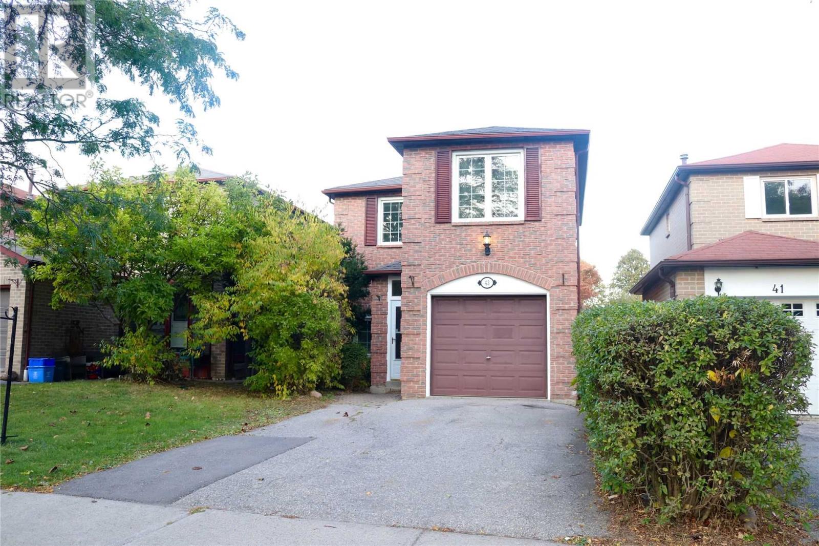 43 BARRETT CRES, ajax, Ontario