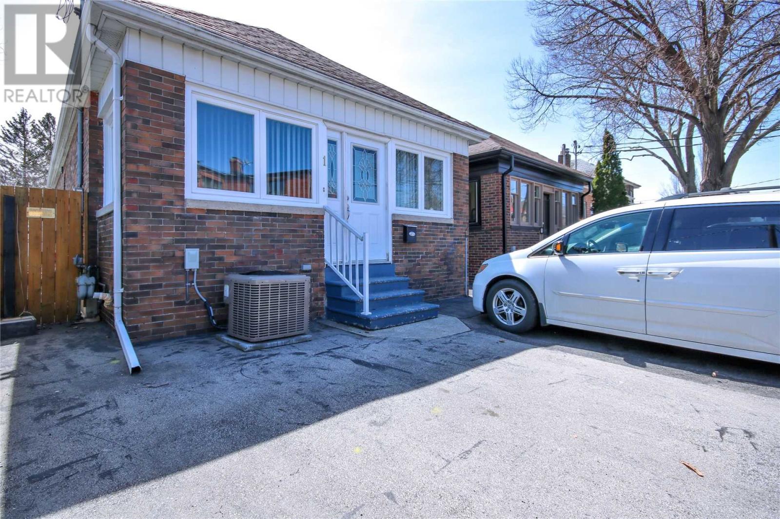 1 Bartonville Ave, Toronto, Ontario  M6M 2B2 - Photo 1 - W4610267