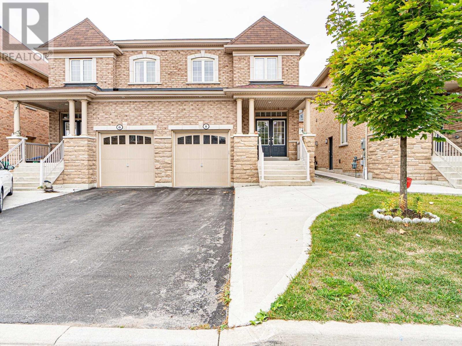 8 LOFTSMOOR DR, brampton, Ontario