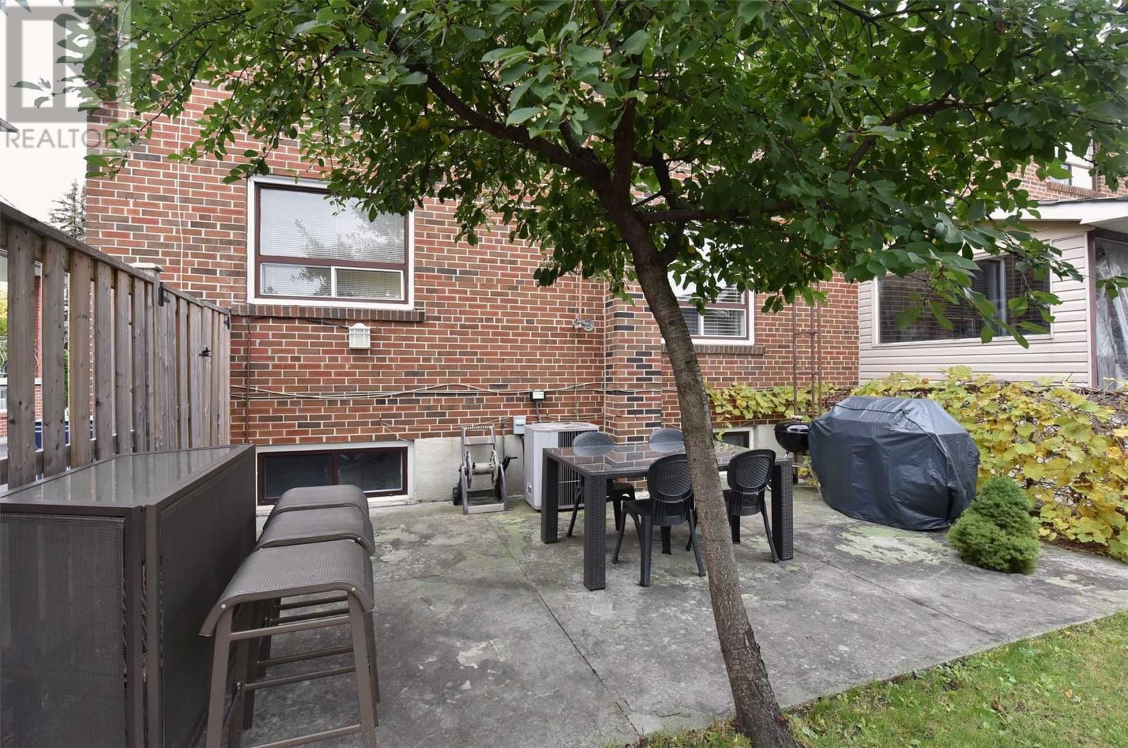 16 Wishart Pl, Toronto, Ontario  M3L 1R1 - Photo 20 - W4611338