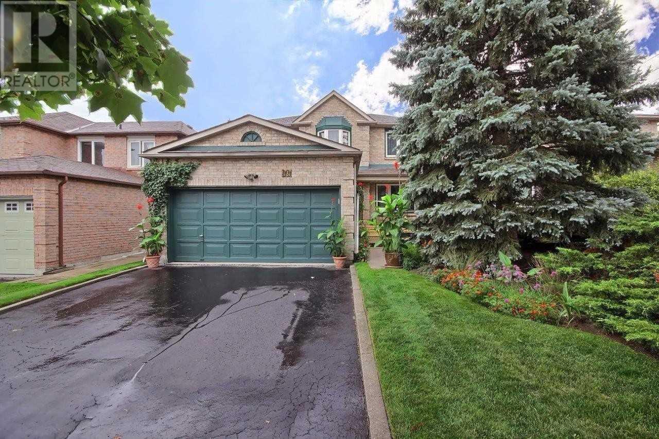 1303 Anton Sq, Pickering, Ontario  L1V 5S4 - Photo 2 - E4612337