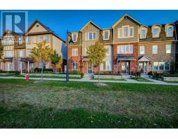 26 HENNEBERRY LANE, brampton, Ontario