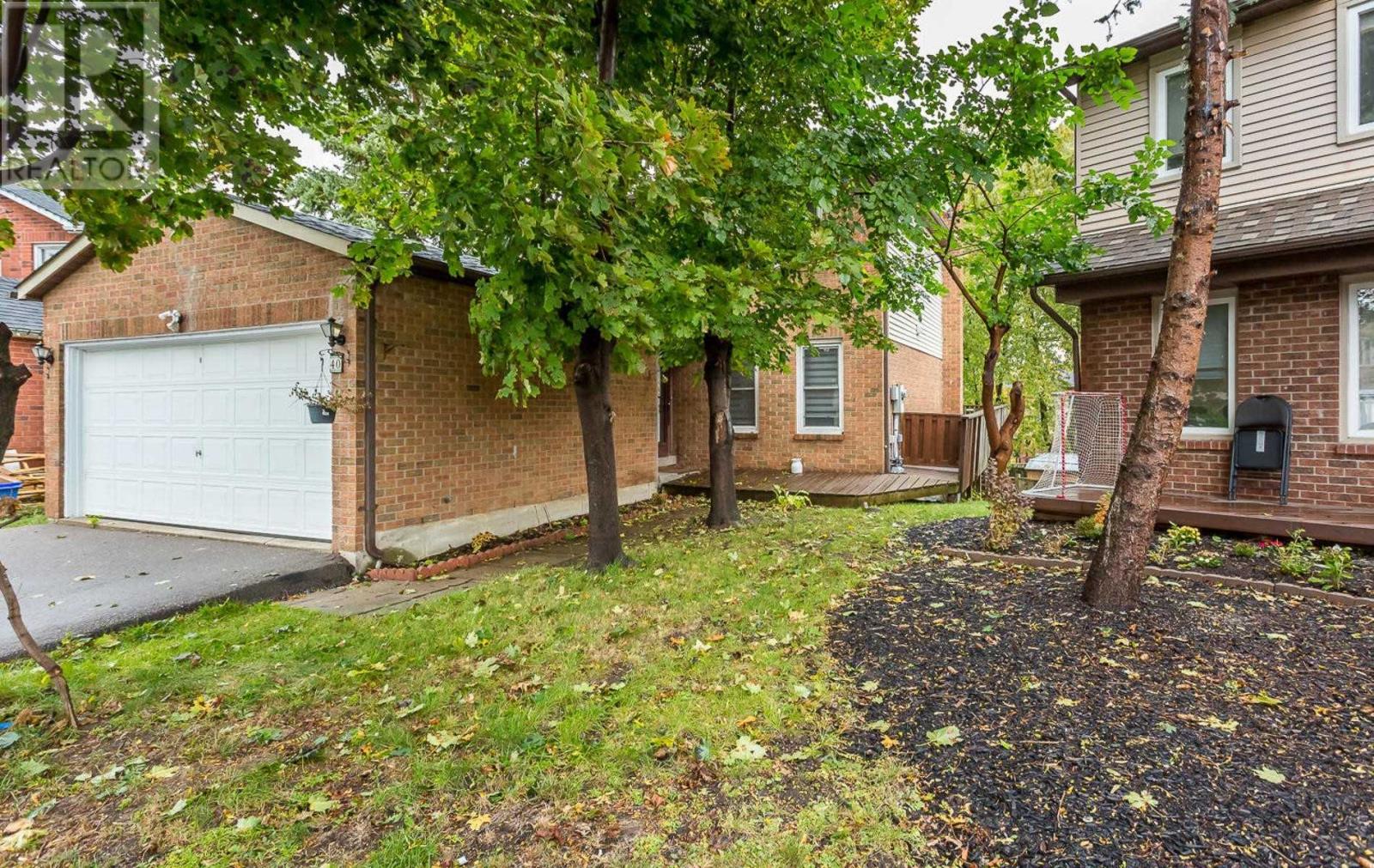 40 Morado Crt, Brampton, Ontario  L6S 4H7 - Photo 2 - W4613123