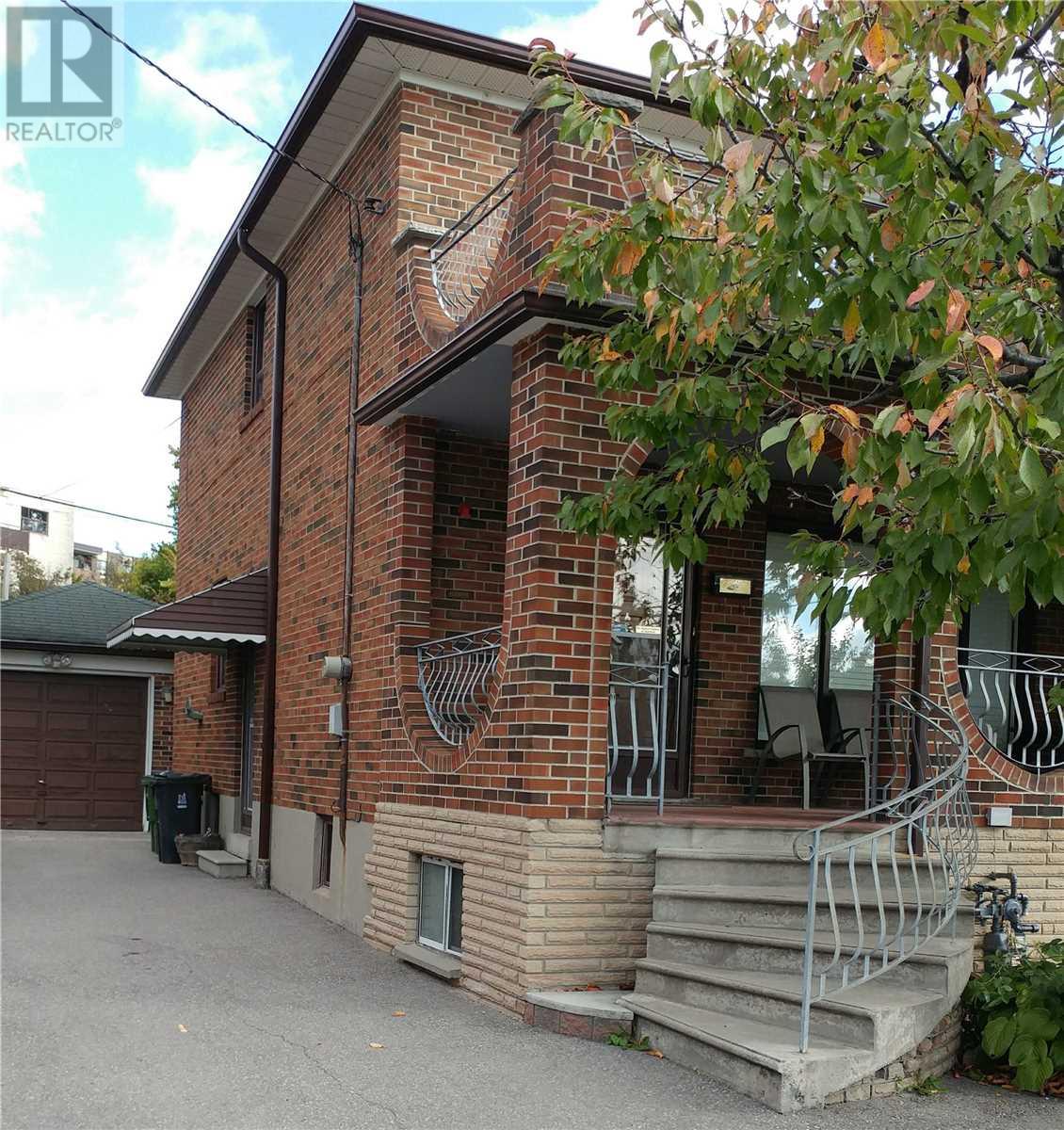 22 Lantos Crt, Toronto, Ontario  M3M 1G4 - Photo 1 - W4613280