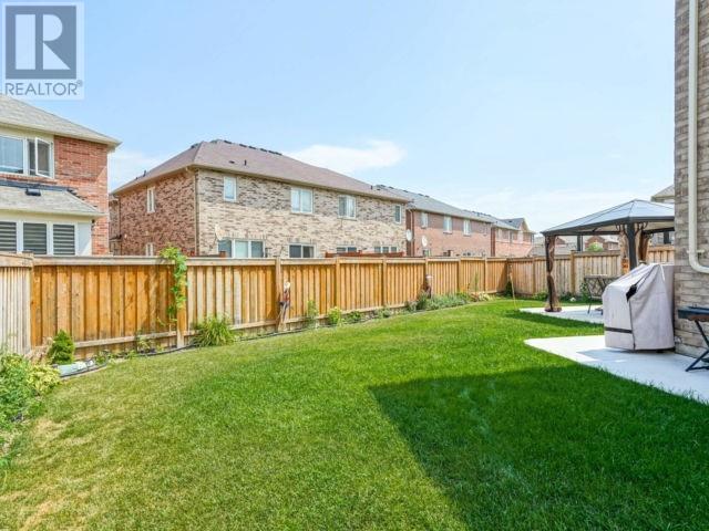 14 Bernadino St, Brampton, Ontario  L6P 0W4 - Photo 17 - W4613432