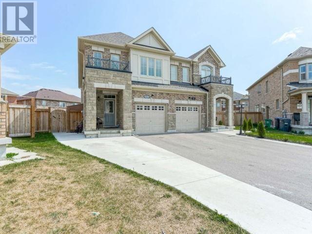 14 Bernadino St, Brampton, Ontario  L6P 0W4 - Photo 2 - W4613432