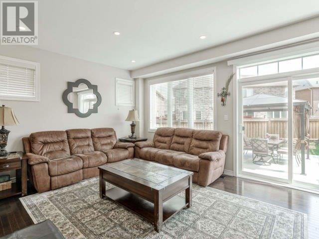 14 Bernadino St, Brampton, Ontario  L6P 0W4 - Photo 4 - W4613432