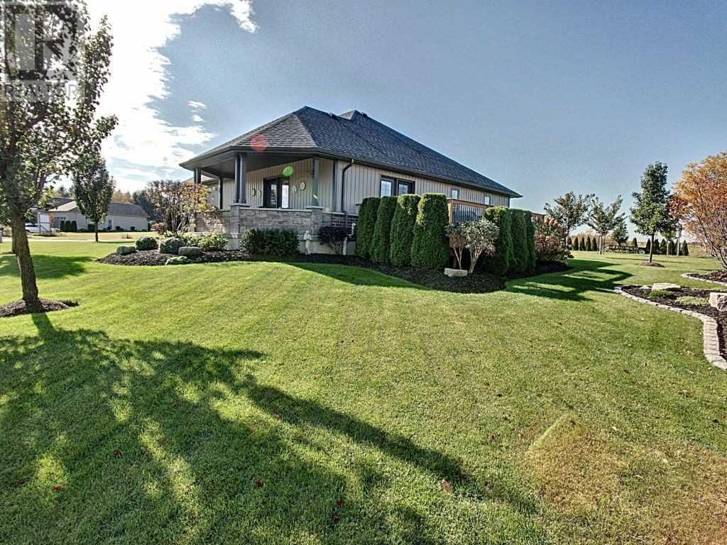 2 Sycamore Dr, Tillsonburg, Ontario  N4G 5S3 - Photo 3 - X4613380