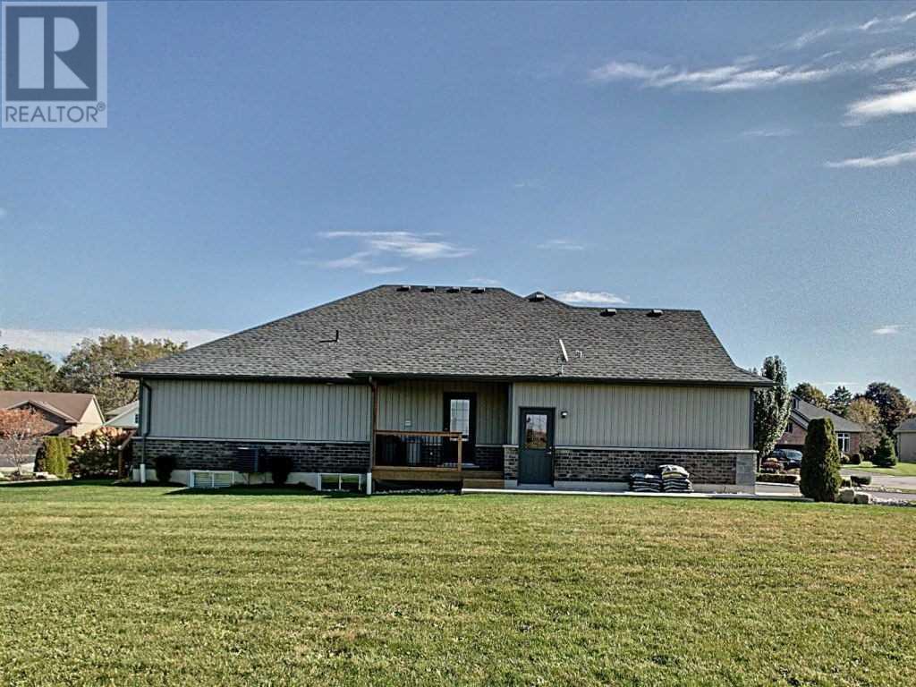 2 Sycamore Dr, Tillsonburg, Ontario  N4G 5S3 - Photo 8 - X4613380