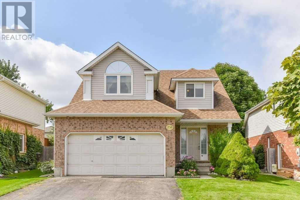 258 WESTFOREST TR, kitchener, Ontario